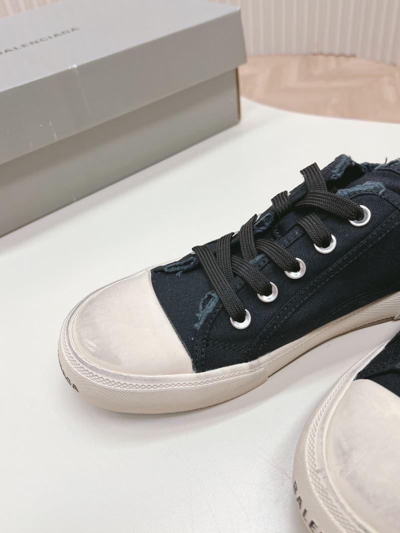 Balenciaga Low Shoes